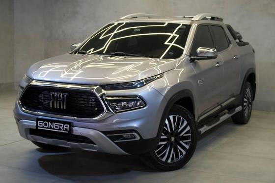 FIAT TORO 2.2 TURBO DIESEL RANCH 4WD AT9 FIAT TORO 2.2 TURBO DIESEL RANCH 4WD AT9
